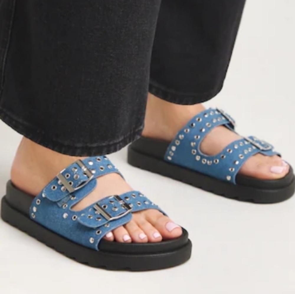 BRAND NEW BAMBOO DOUBLE STRAP STUDDED SANDAL